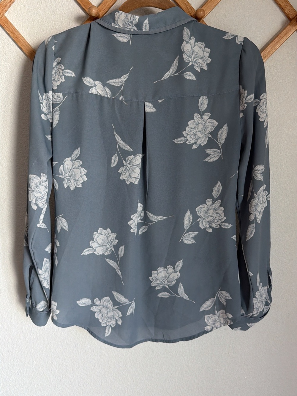 Candie's Blue Floral Button-Down Semi-Sheer Blouse - Size Medium - Picture 2 of 4